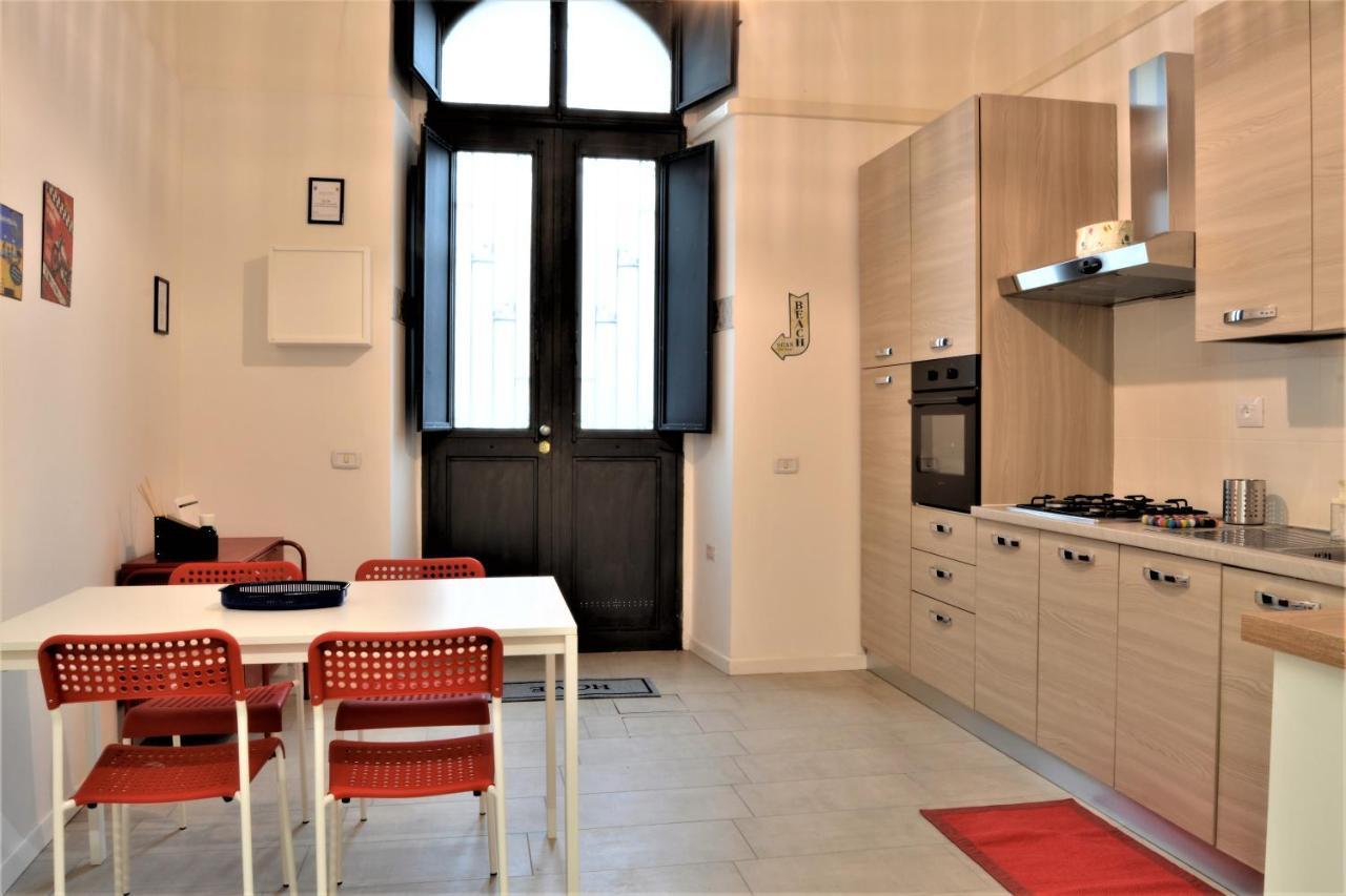 Dock33 - Comfort Loft In Catania Center Esterno foto