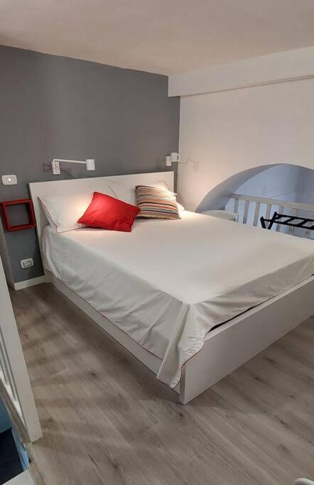 Dock33 - Comfort Loft In Catania Center Esterno foto