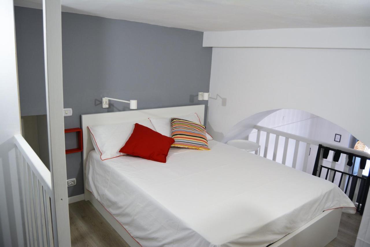 Dock33 - Comfort Loft In Catania Center Esterno foto